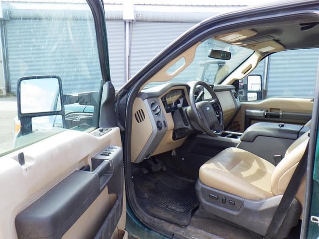 Image of Ford F-250 equipment image 4