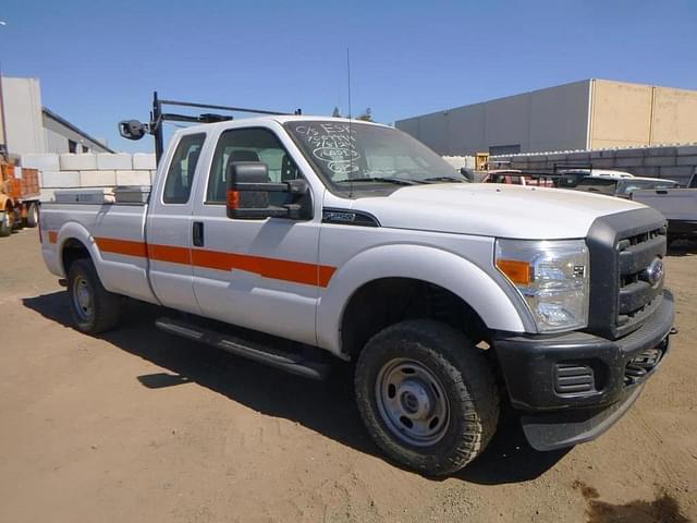 Image of Ford F-250 equipment image 1