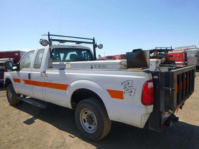 Image of Ford F-250 equipment image 3