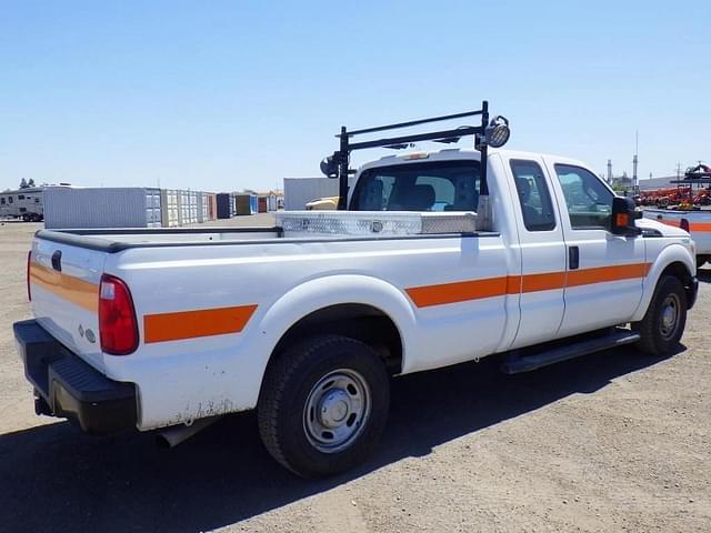 Image of Ford F-250 equipment image 3
