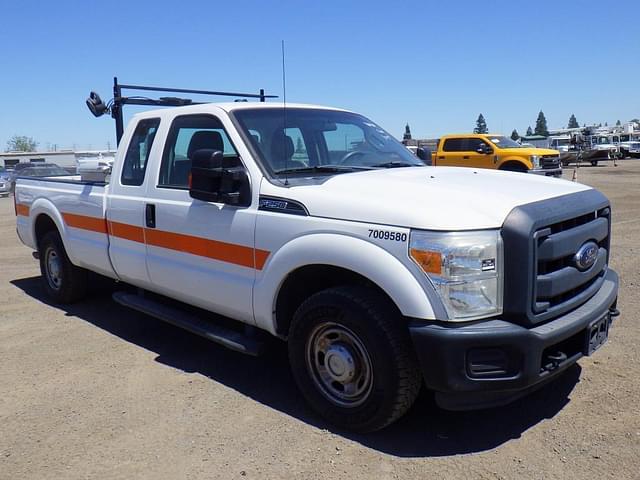 Image of Ford F-250 equipment image 2