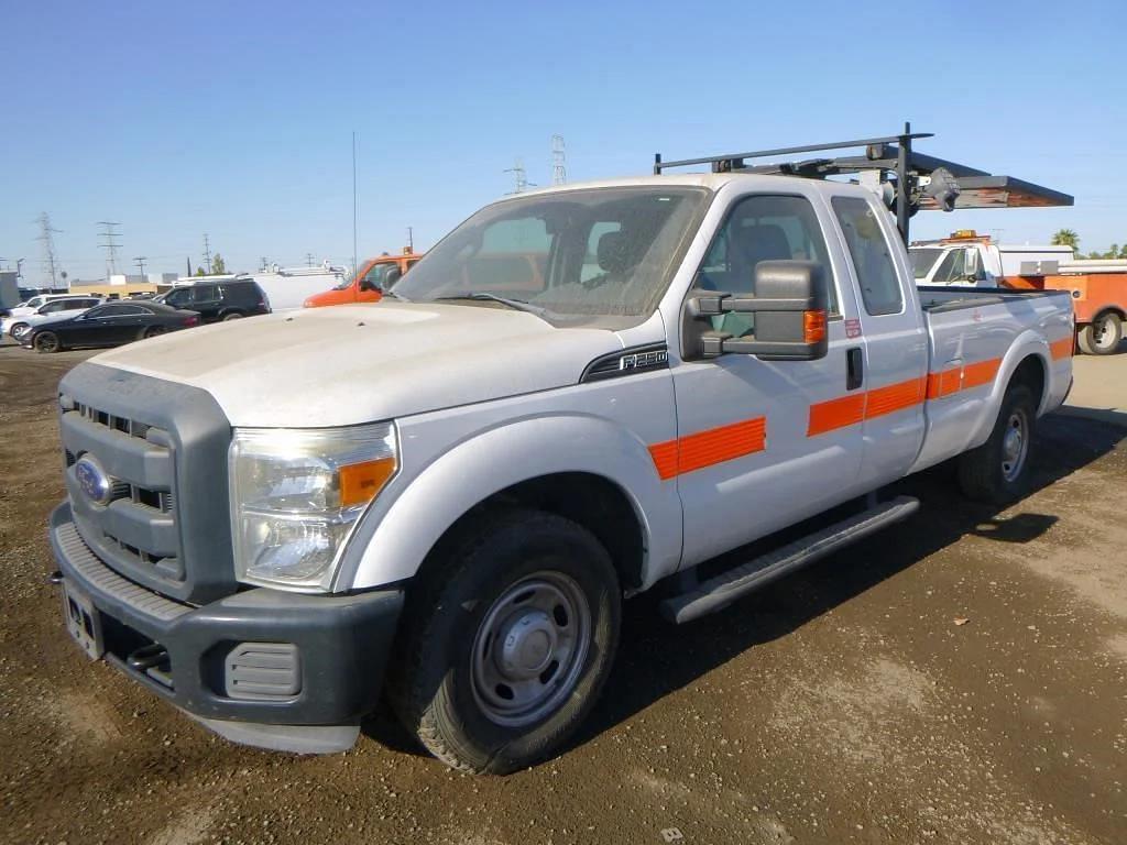 Image of Ford F-250 Primary image