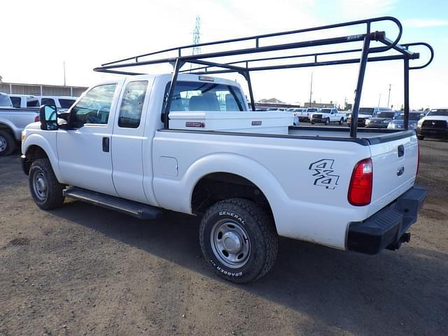 Image of Ford F-250 equipment image 3