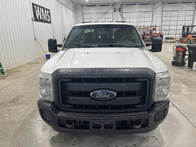 Image of Ford F-250 equipment image 1
