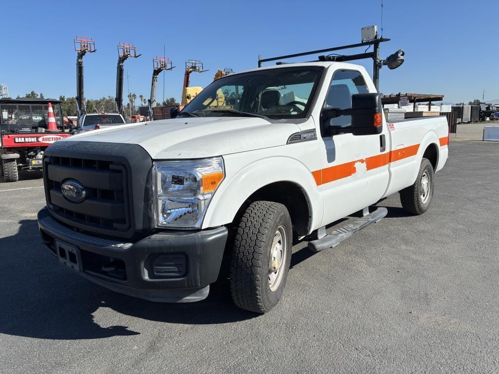 2014 Ford F-250 Equipment Image0