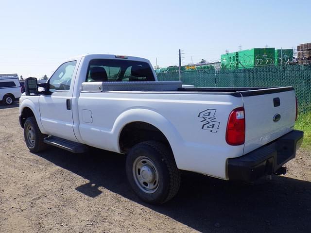 Image of Ford F-250 equipment image 3
