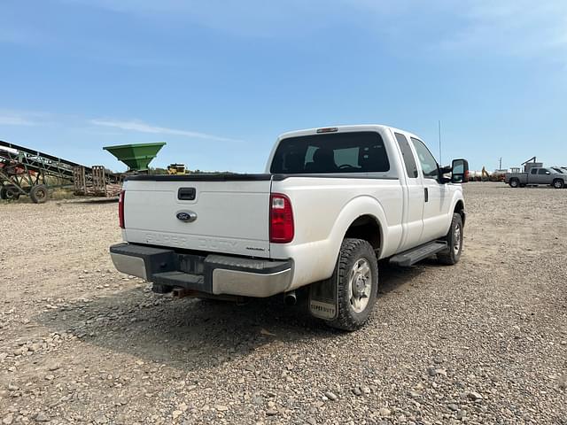 Image of Ford F-250 equipment image 4