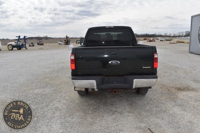 Image of Ford F-250 equipment image 3