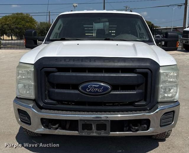 Image of Ford F-250 equipment image 1