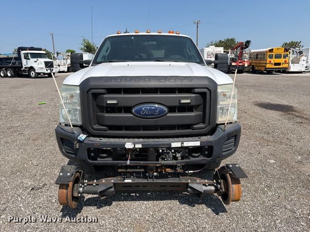 Image of Ford F-250 equipment image 1