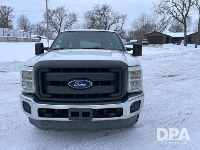 Image of Ford F-250 equipment image 2