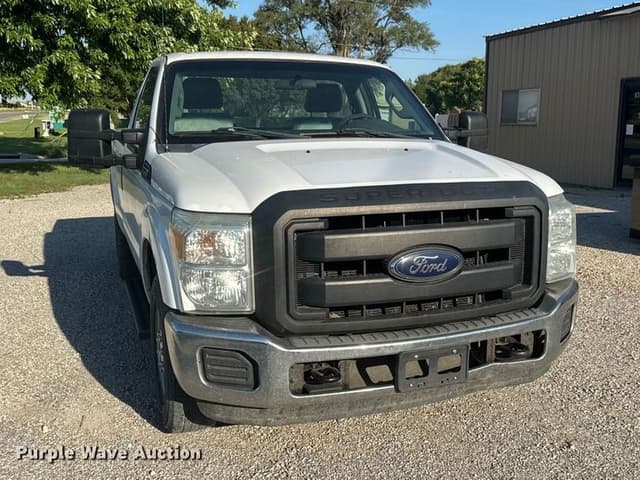 Image of Ford F-250 equipment image 1