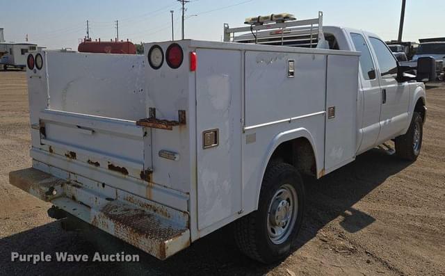 Image of Ford F-250 equipment image 4