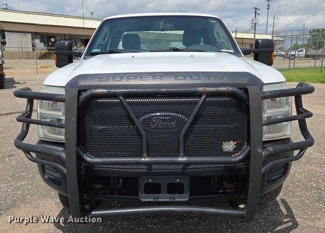 Image of Ford F-250 equipment image 1