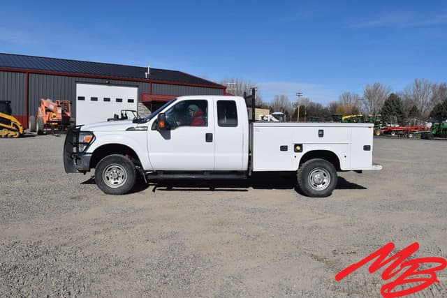 Image of Ford F-250 equipment image 2