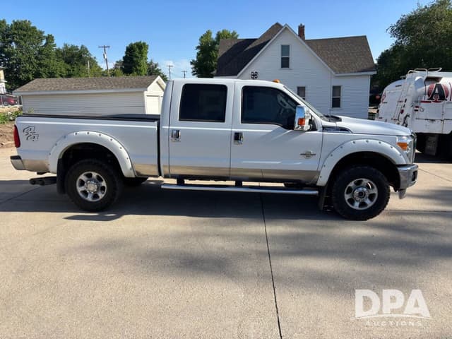 Image of Ford F-250 equipment image 3