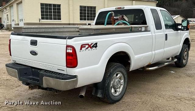 Image of Ford F-250 equipment image 4