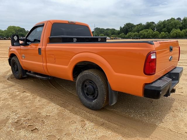 Image of Ford F-250 equipment image 1