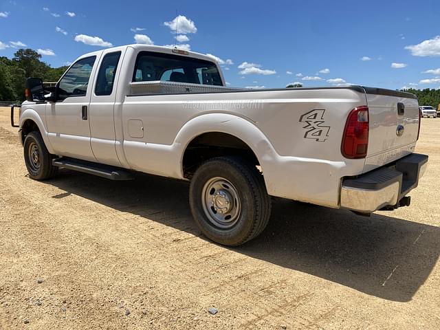Image of Ford F-250 equipment image 1