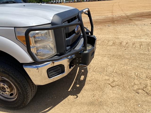 Image of Ford F-250 equipment image 4