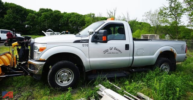 Image of Ford F-250 equipment image 2