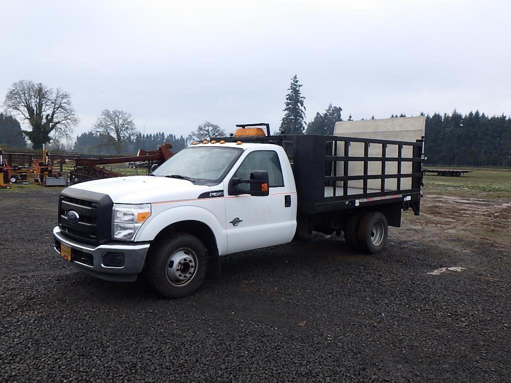 Image of Ford F-350 Primary image