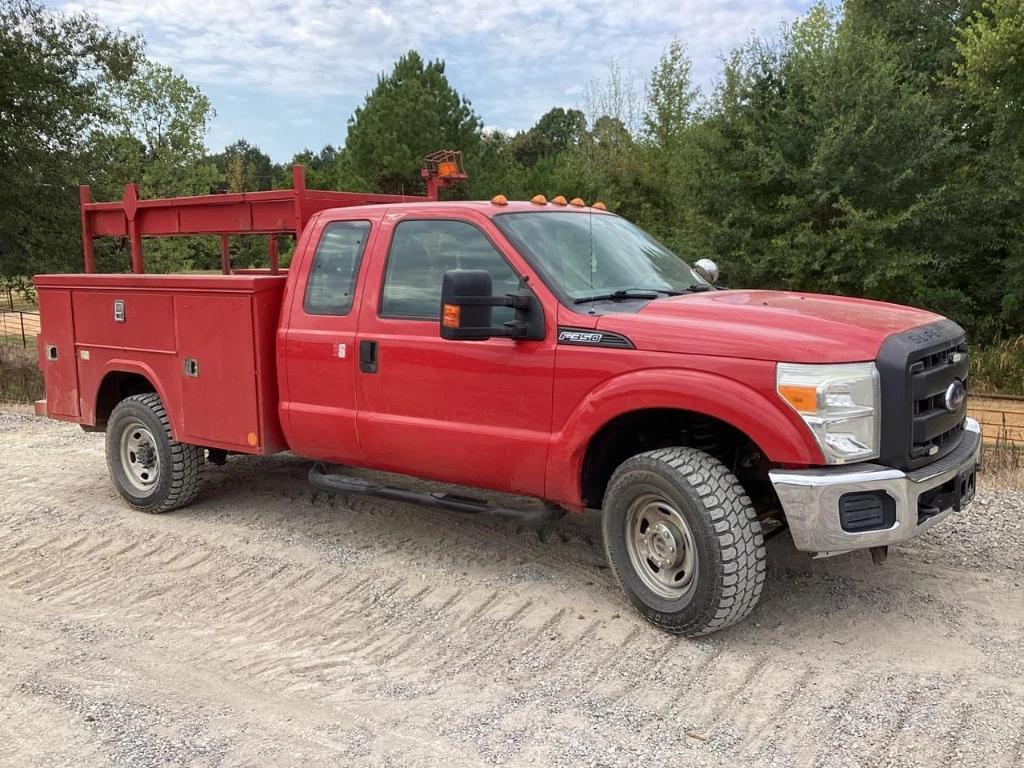 Image of Ford F-350 Primary image