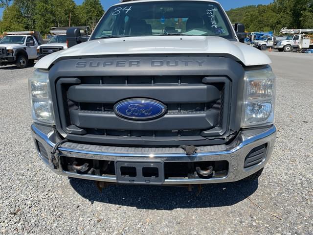 Image of Ford F-350 equipment image 1