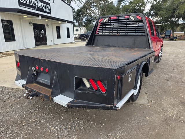 Image of Ford F-350 equipment image 1