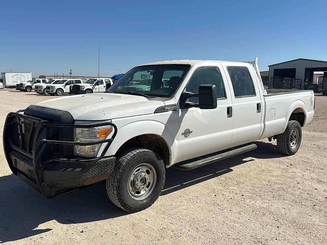 Image of Ford F-350 Primary image