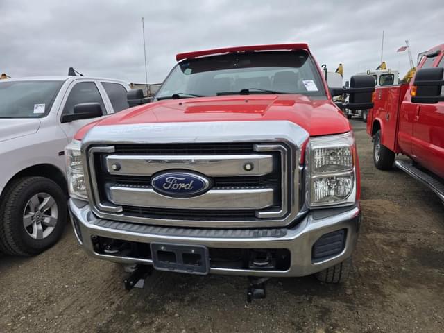 Image of Ford F-350 equipment image 1