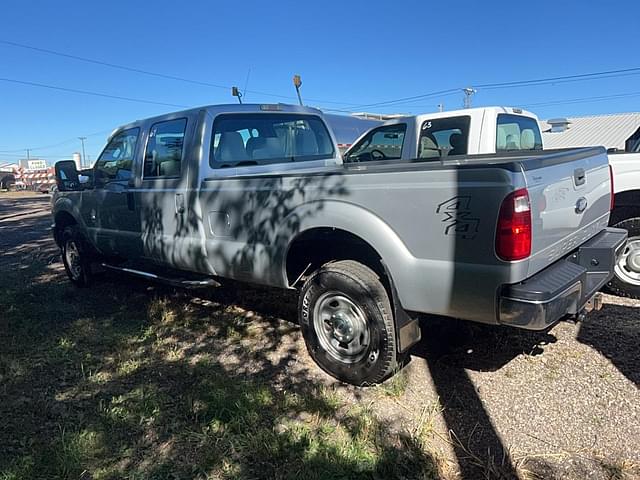 Image of Ford F-350 equipment image 1