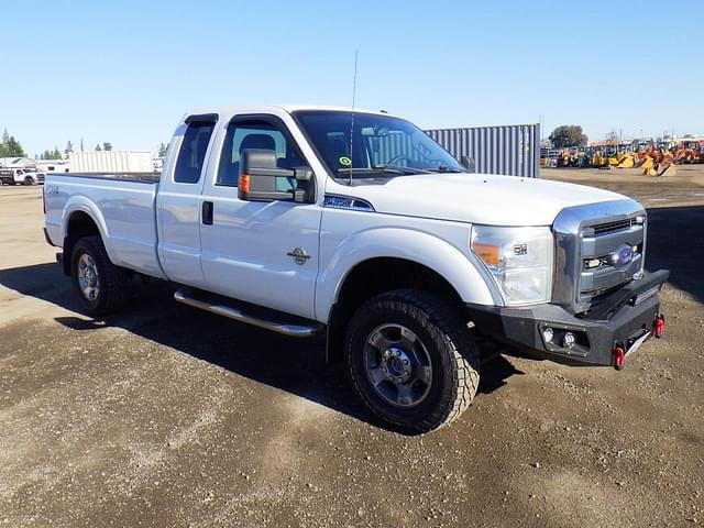 Image of Ford F-350 equipment image 1