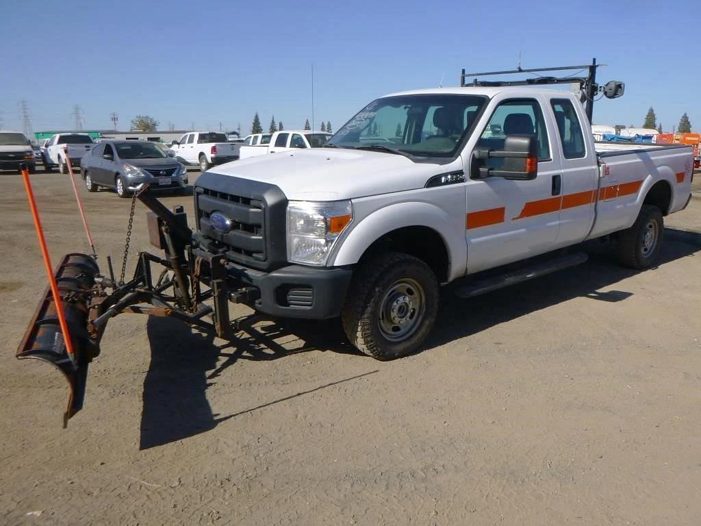 Image of Ford F-350 Primary image