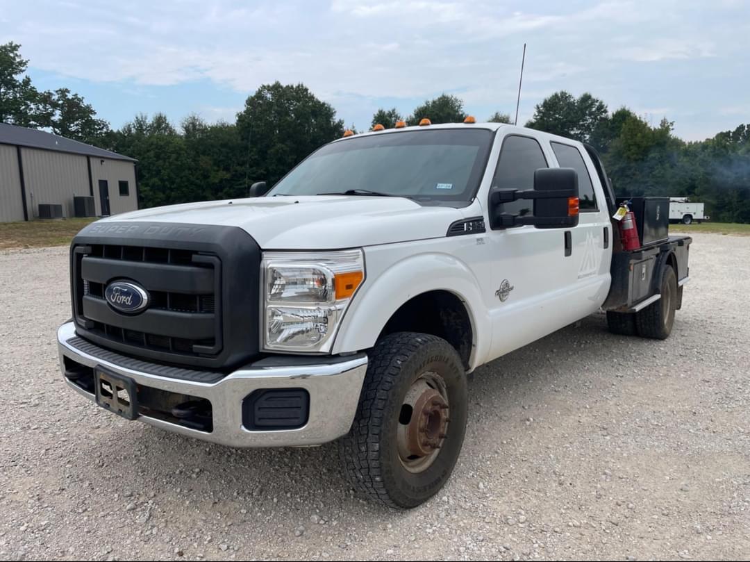 Image of Ford F-350 Primary image