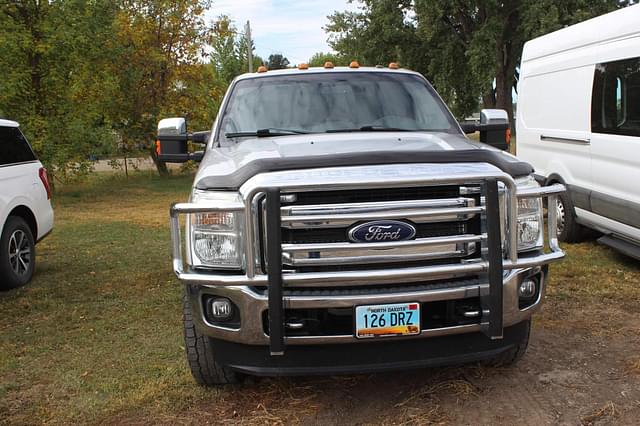 Image of Ford F-350 equipment image 1