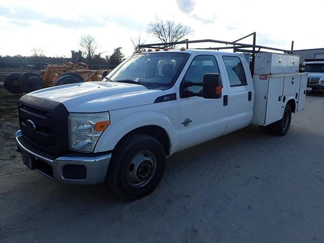 Image of Ford F-350 equipment image 4