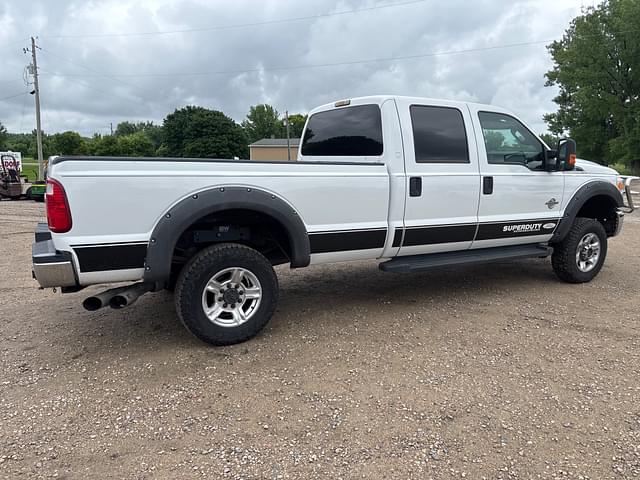 Image of Ford F-350 equipment image 4
