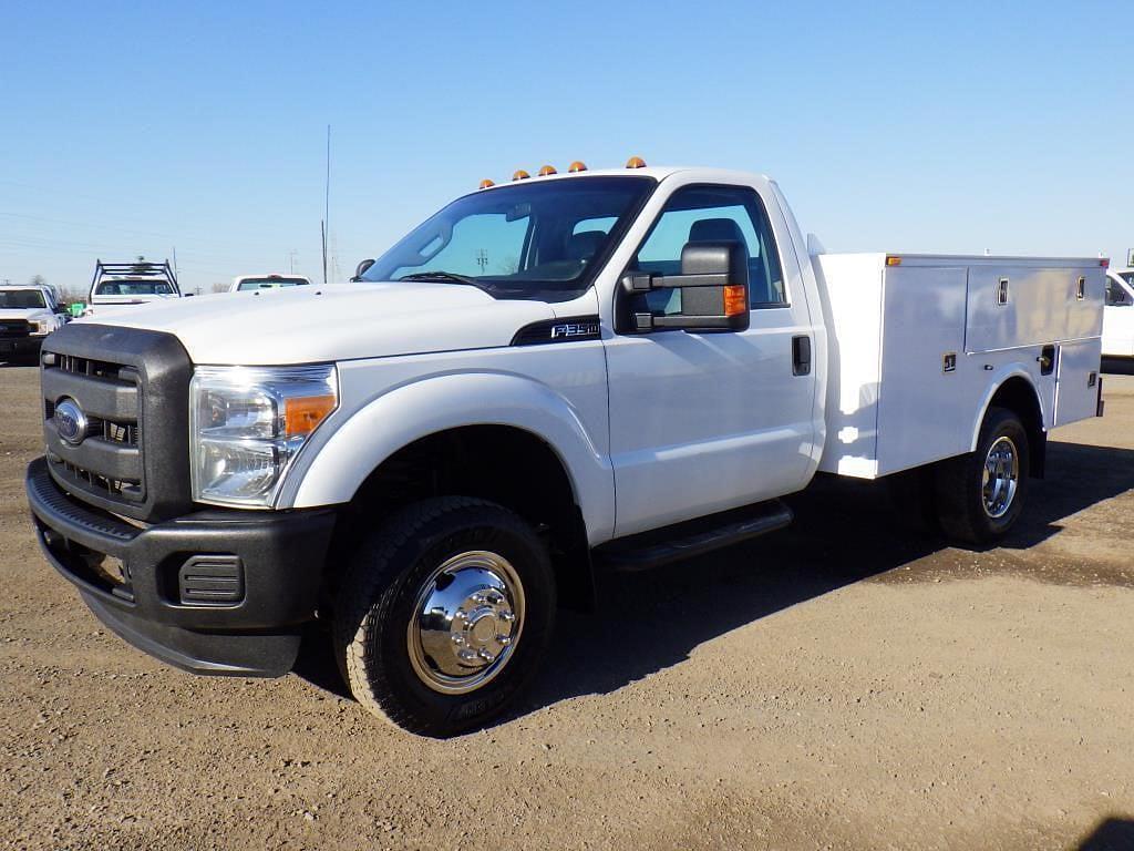 Image of Ford F-350 Primary image