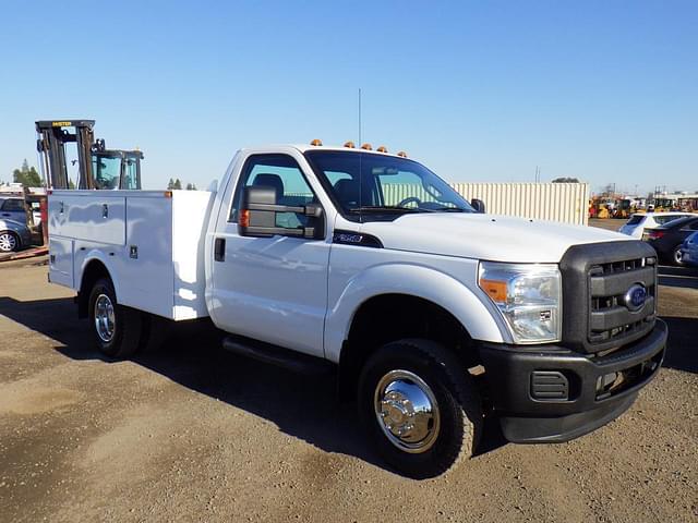 Image of Ford F-350 equipment image 1