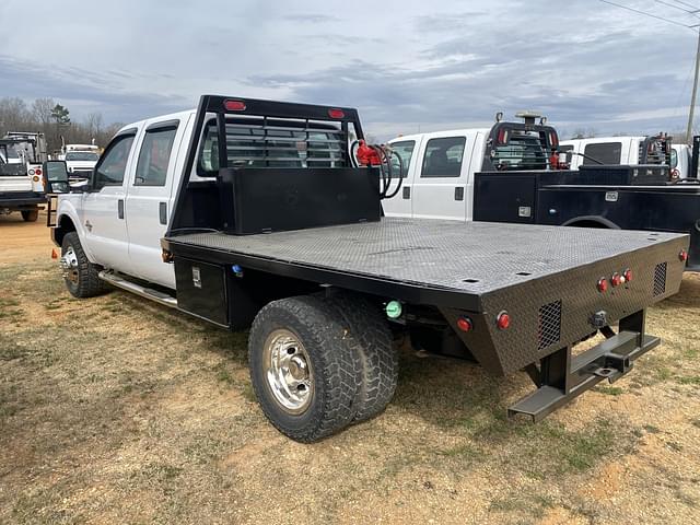 Image of Ford F-350 equipment image 1