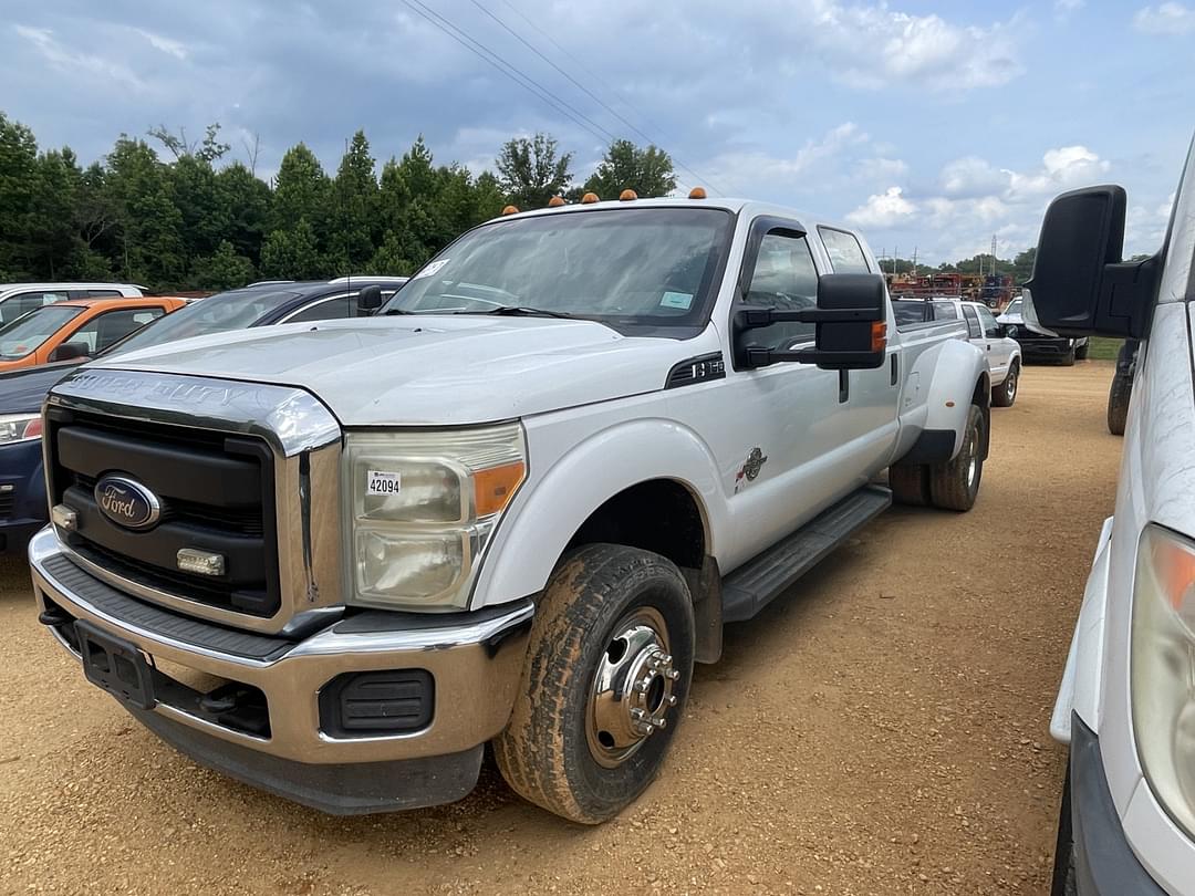 Image of Ford F-350 Primary image