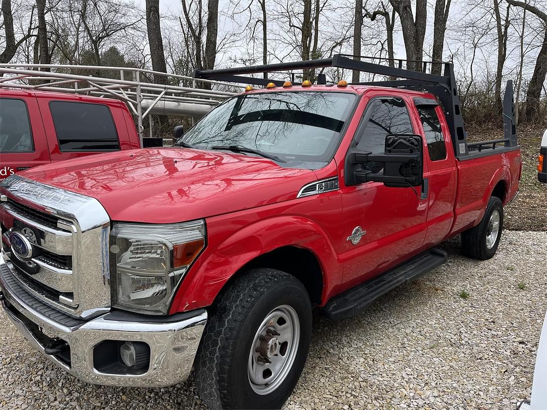 Image of Ford F-350 Primary image