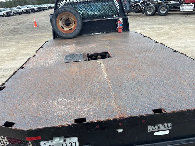 Image of Ford F-450 equipment image 4