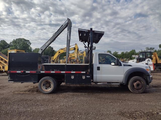 Image of Ford F-450 equipment image 2
