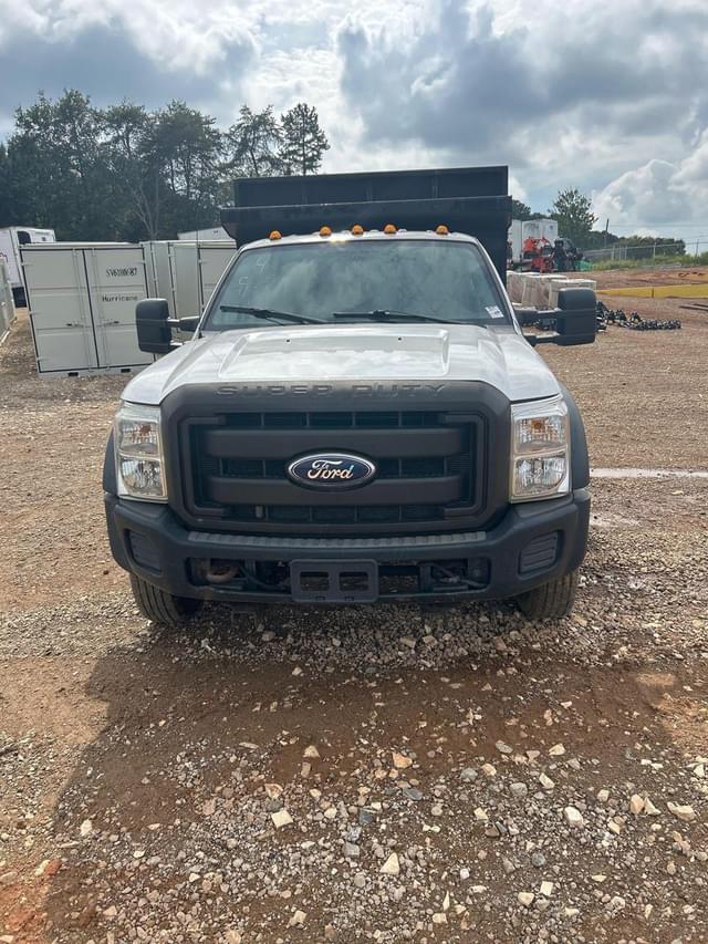 Image of Ford F-450 equipment image 4