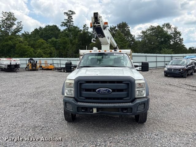 Image of Ford F-450 equipment image 1