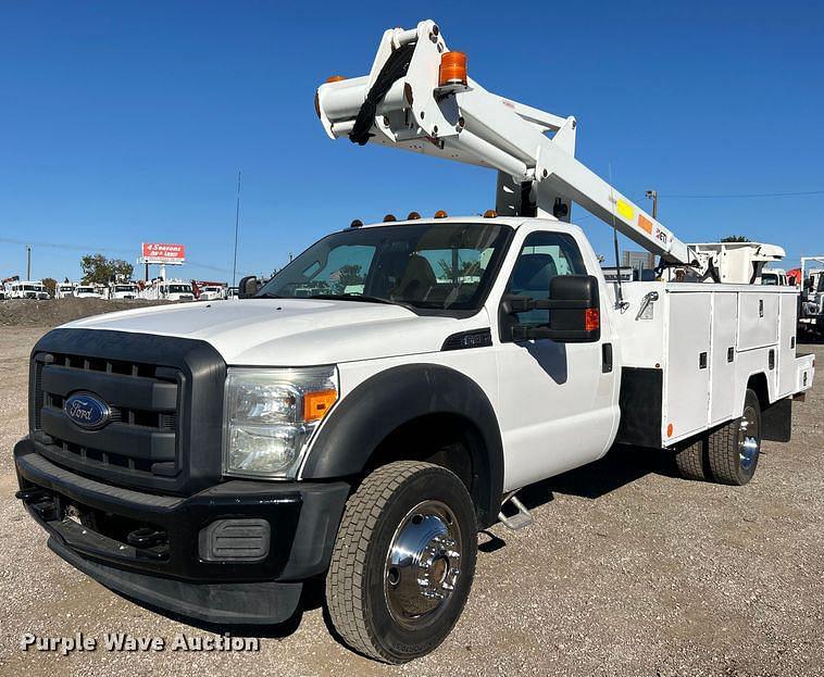 Image of Ford F-450 Primary image