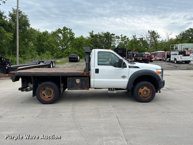 Image of Ford F-450 equipment image 3