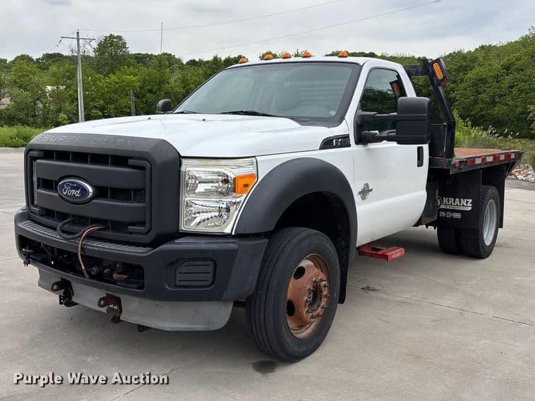 Image of Ford F-450 Primary image